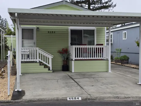 4684 Circle Drive, Santa Rosa, CA 95409 - MLS#: 325035072