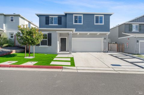 Photo of 12 Porter Street, American Canyon, CA 94503 (MLS # 326003271)