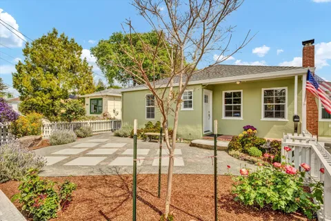864 Cypress Avenue, Novato, CA 94947 - MLS#: 325034735