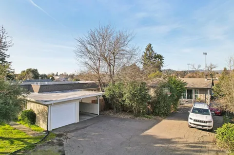 3129 Hoen Avenue, Santa Rosa, CA 95405 - MLS#: 325015617