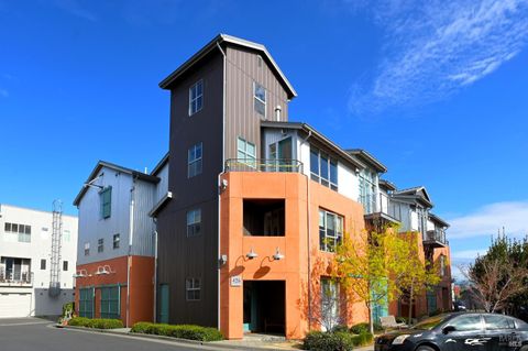 Photo of 426 1st Street, Petaluma, CA 94952 (MLS # 326017278)