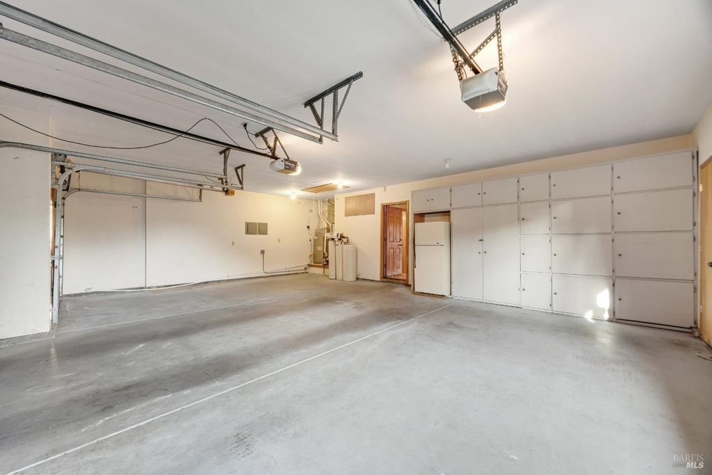 listing image 74
