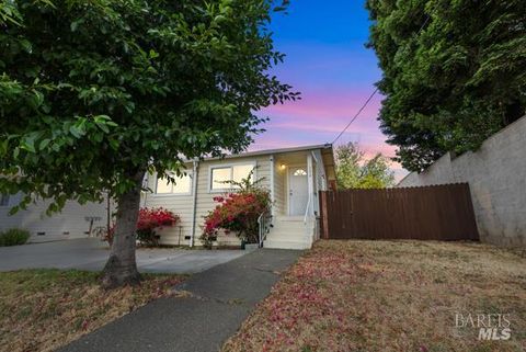 Photo of 152 Idora Avenue, Vallejo, CA 94591 (MLS # 325055851)