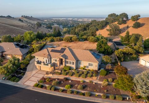 Photo of 6141 N Vine Street, Vacaville, CA 95688 (MLS # 326016319)