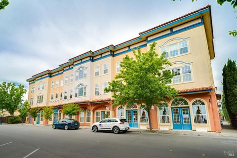 Photo of 185 Johnson Street, Windsor, CA 95492 (MLS # 326009703)