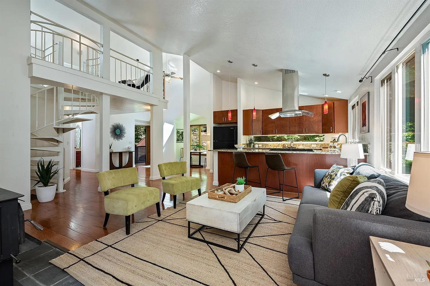 Guerneville, California 95446, United States, 2 Bedrooms Bedrooms, ,2 BathroomsBathrooms,Residential,Active,146787