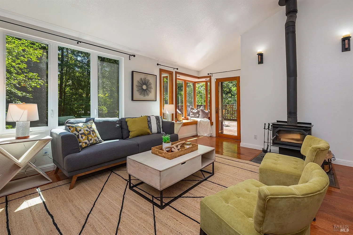 Guerneville, California 95446, United States, 2 Bedrooms Bedrooms, ,2 BathroomsBathrooms,Residential,Active,146787