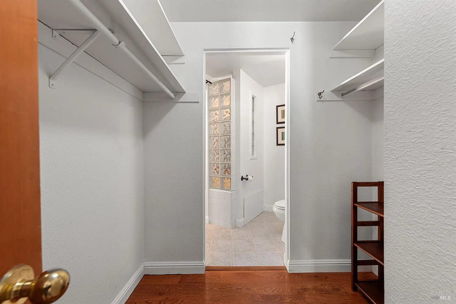 Guerneville, California 95446, United States, 2 Bedrooms Bedrooms, ,2 BathroomsBathrooms,Residential,Active,146787