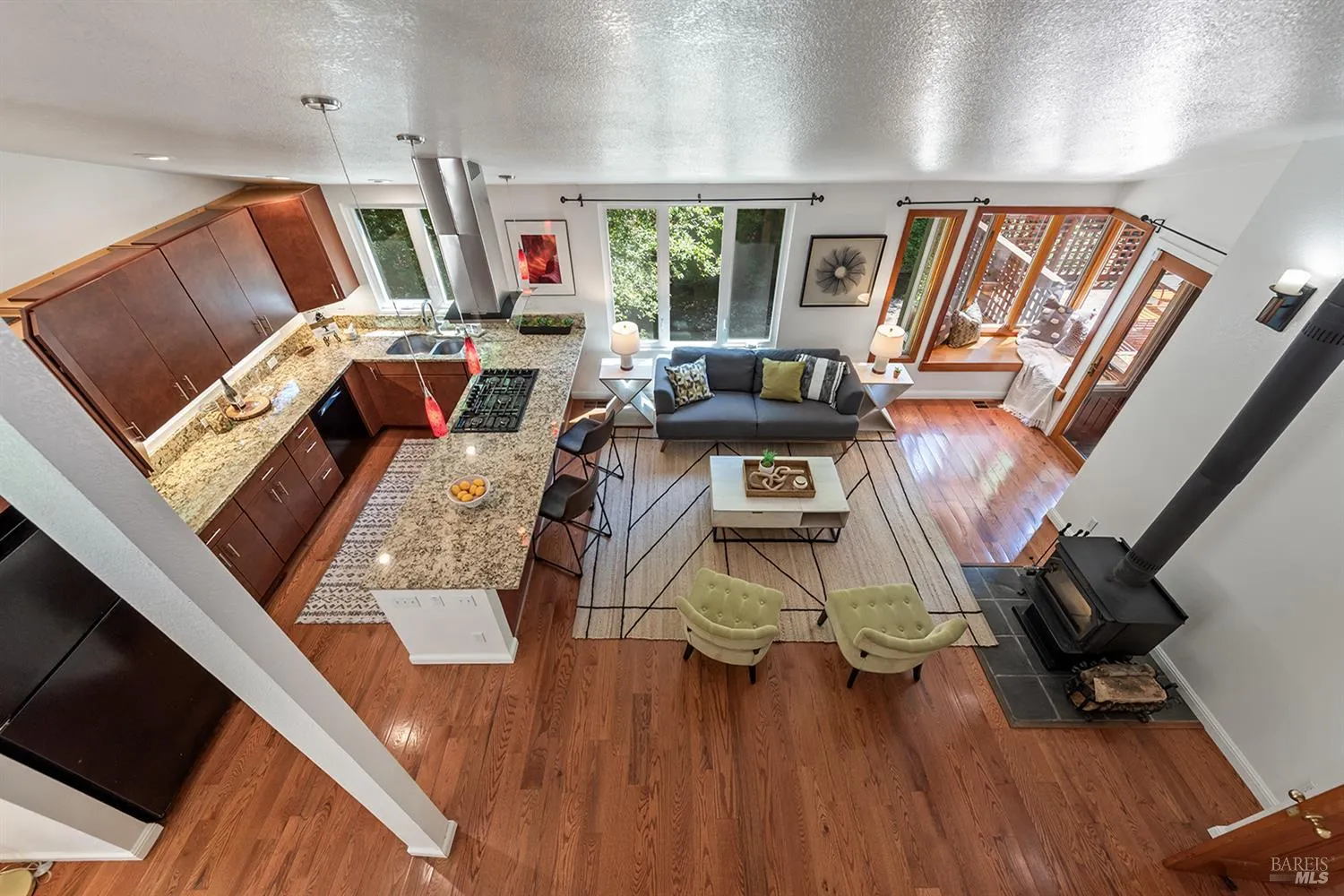 Guerneville, California 95446, United States, 2 Bedrooms Bedrooms, ,2 BathroomsBathrooms,Residential,Active,146787