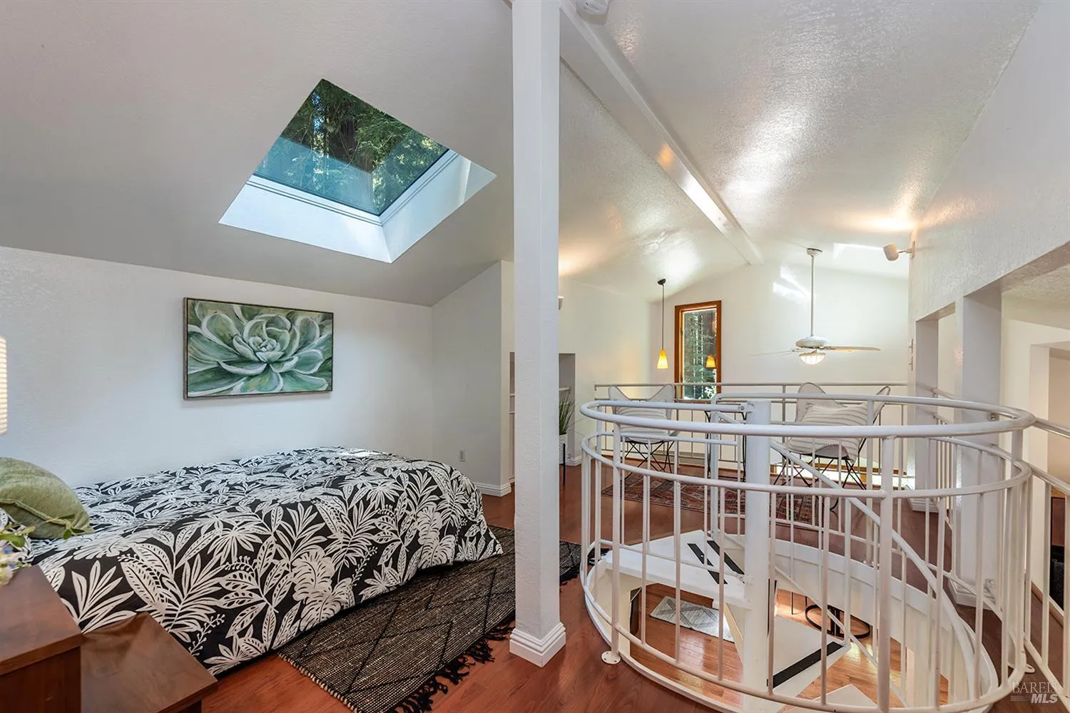 Guerneville, California 95446, United States, 2 Bedrooms Bedrooms, ,2 BathroomsBathrooms,Residential,Active,146787