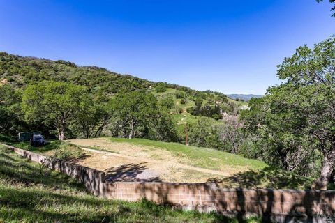 Photo of 6953 La Vera Court, Vacaville, CA 95688 (MLS # 325104408)