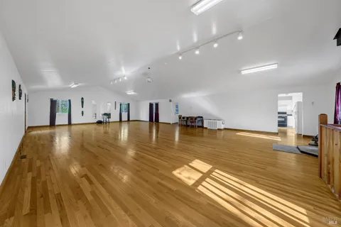 MLS: 325030692