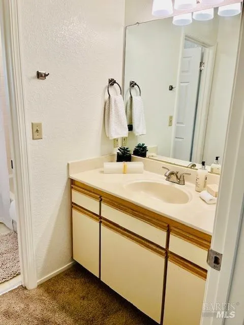 Napa, California 94558, United States, 2 Bedrooms Bedrooms, ,2 BathroomsBathrooms,Residential,Contingent,56469