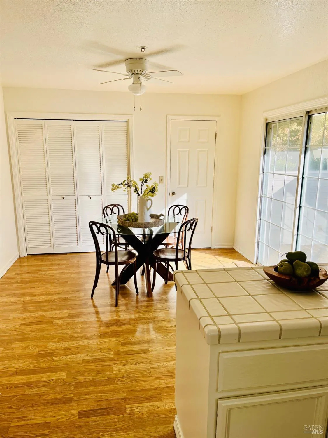 Napa, California 94558, United States, 2 Bedrooms Bedrooms, ,2 BathroomsBathrooms,Residential,Contingent,56469