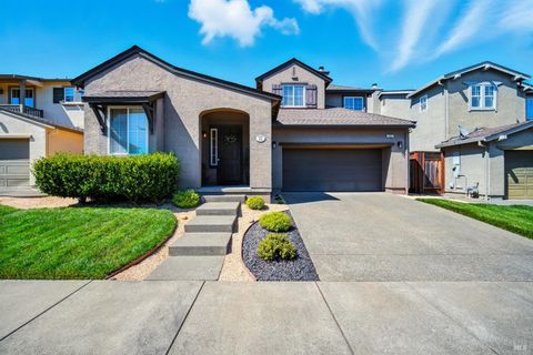 Photo of 432 Goblet Place, Windsor, CA 95492 (MLS # 325071425)