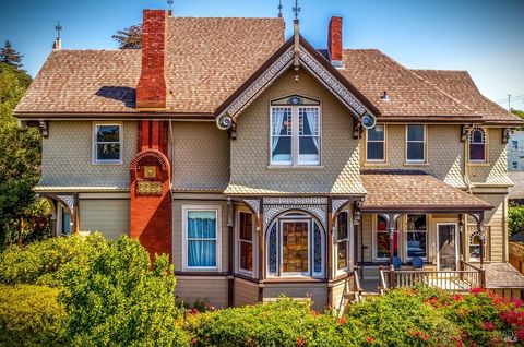 Photo of 705 Georgia Street, Vallejo, CA 94590 (MLS # 325078655)