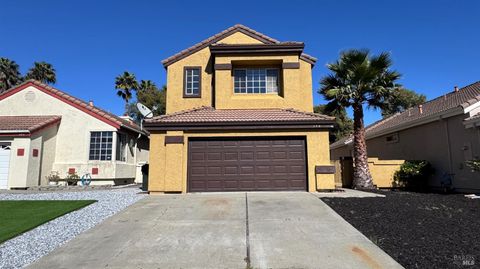 Photo of 348 Stamper Circle, Suisun City, CA 94585 (MLS # 326017102)
