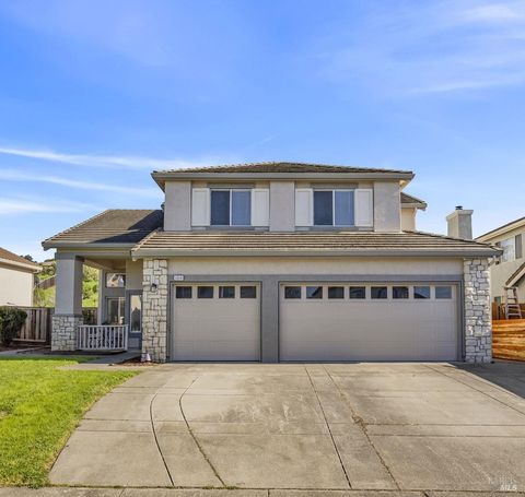 Photo of 1014 Sandhurst Drive, Vallejo, CA 94591 (MLS # 326017138)