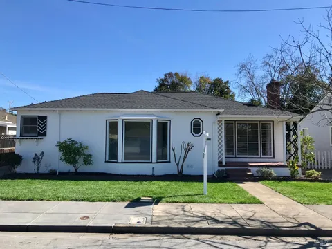 2152 Montecito Avenue, Santa Rosa, CA 95404 - MLS#: 325013312
