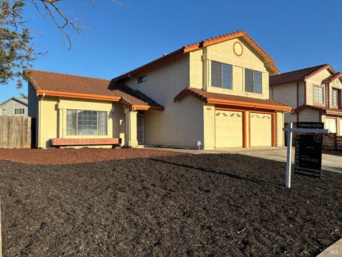 Photo of 2215 Elliott Drive, American Canyon, CA 94503 (MLS # 326007983)