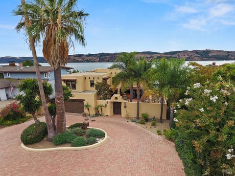 Photo of 1352 W K Street, Benicia, CA 94510 (MLS # 325079915)
