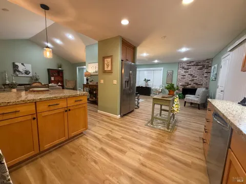 MLS: 325018365