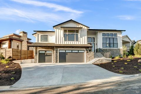 Photo of 2011 Long Leaf Court, Santa Rosa, CA 95403 (MLS # 326019067)