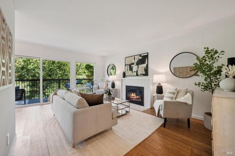 Photo of 1219 Grand Avenue #5, San Rafael, CA 94901 (MLS # 326015072)