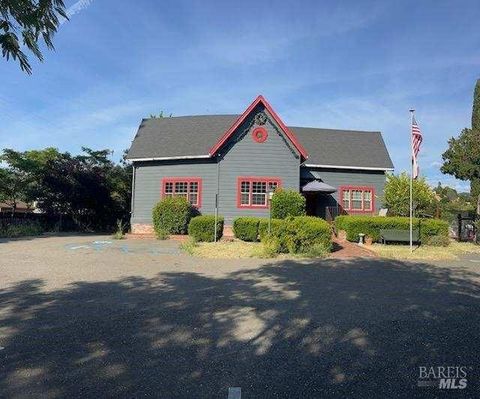 Photo of 530 N Cloverdale Boulevard, Cloverdale, CA 95425 (MLS # 325058579)