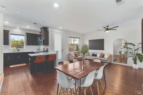 Featured picture for the property 325064657