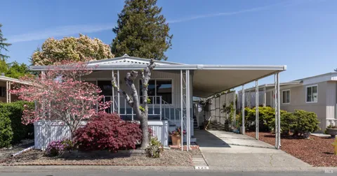 122 Pamela Court, Petaluma, CA 94954 - MLS#: 325028275