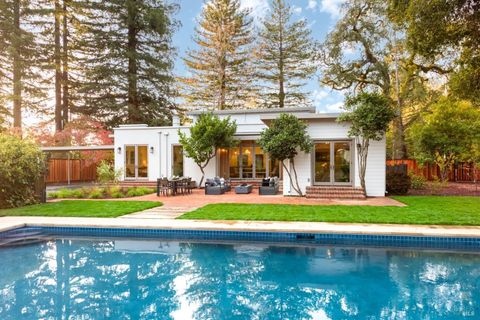 Photo of 681 S Fitch Mountain Road, Healdsburg, CA 95448 (MLS # 325004993)