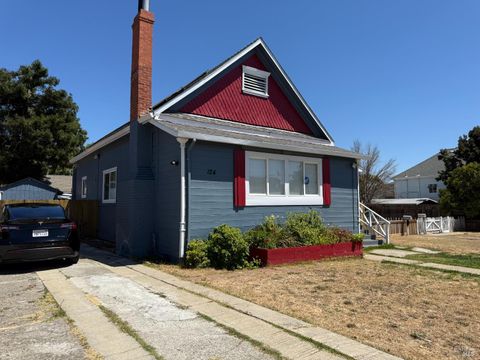 Photo of 124 Illinois Street, Vallejo, CA 94590 (MLS # 325074539)