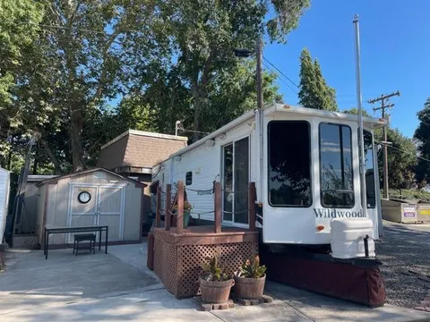 MLS: 225050072