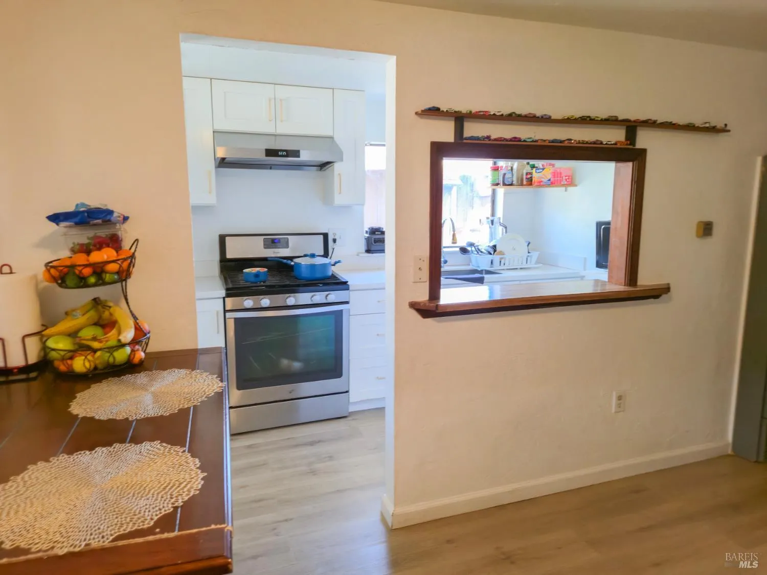 Sebastopol, California 95472, United States, 6 Bedrooms Bedrooms, ,4 BathroomsBathrooms,Residential,Active,194447