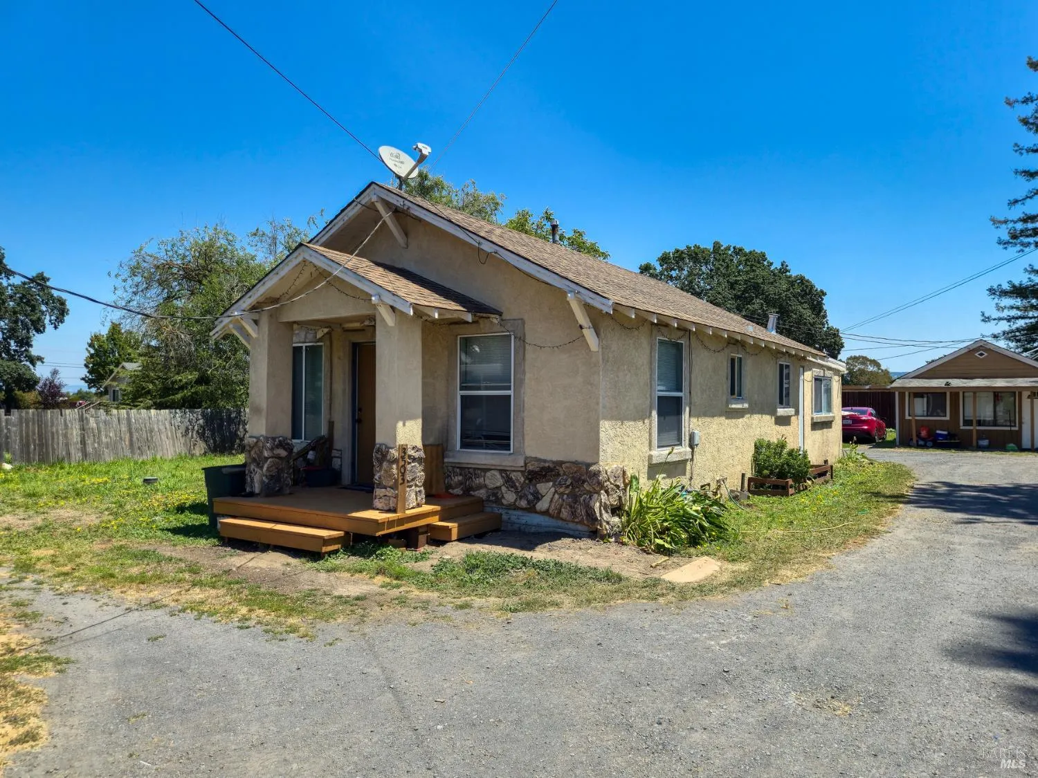 Sebastopol, California 95472, United States, 6 Bedrooms Bedrooms, ,4 BathroomsBathrooms,Residential,Active,194447