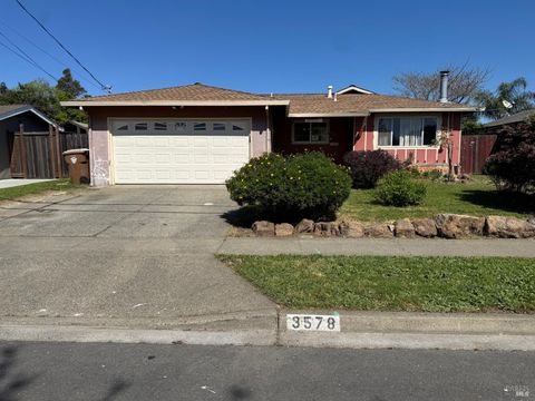 Photo of 3578 N Idlewild Avenue, Napa, CA 94558 (MLS # 326019220)