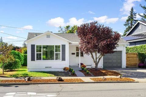 Photo of 2005 Adrian Street, Napa, CA 94559 (MLS # 325089149)