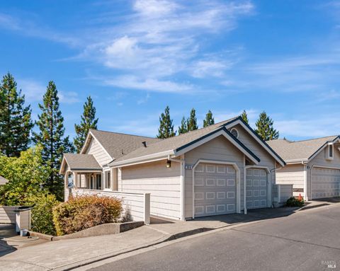 Photo of 2016 Stonefield Lane, Santa Rosa, CA 95403 (MLS # 326011744)