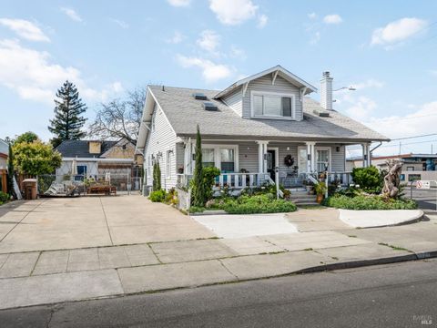 Photo of 2325 Georgia Street, Napa, CA 94559 (MLS # 325097521)