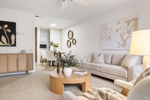 Photo of 461 Lincoln Avenue, Cotati, CA 94931 (MLS # 325047573)