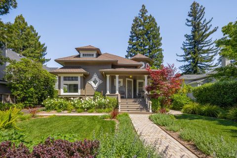 Photo of 423 Matheson Street, Healdsburg, CA 95448 (MLS # 325029212)