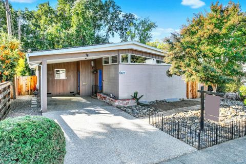 Photo of 507 Buckeye Street, Vacaville, CA 95688 (MLS # 325085922) Photo of 507 Buckeye Street, Vacaville, CA 95688 (MLS # 325085922)