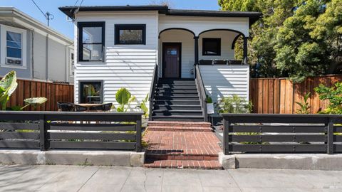 Photo of 431 Brown Street, Napa, CA 94559 (MLS # 326018466)