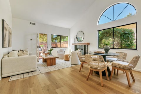 Featured picture for the property 325085558