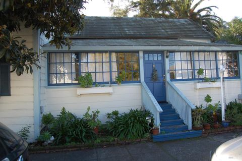 Photo of 39 Latham Street, San Rafael, CA 94901 (MLS # 325101121)