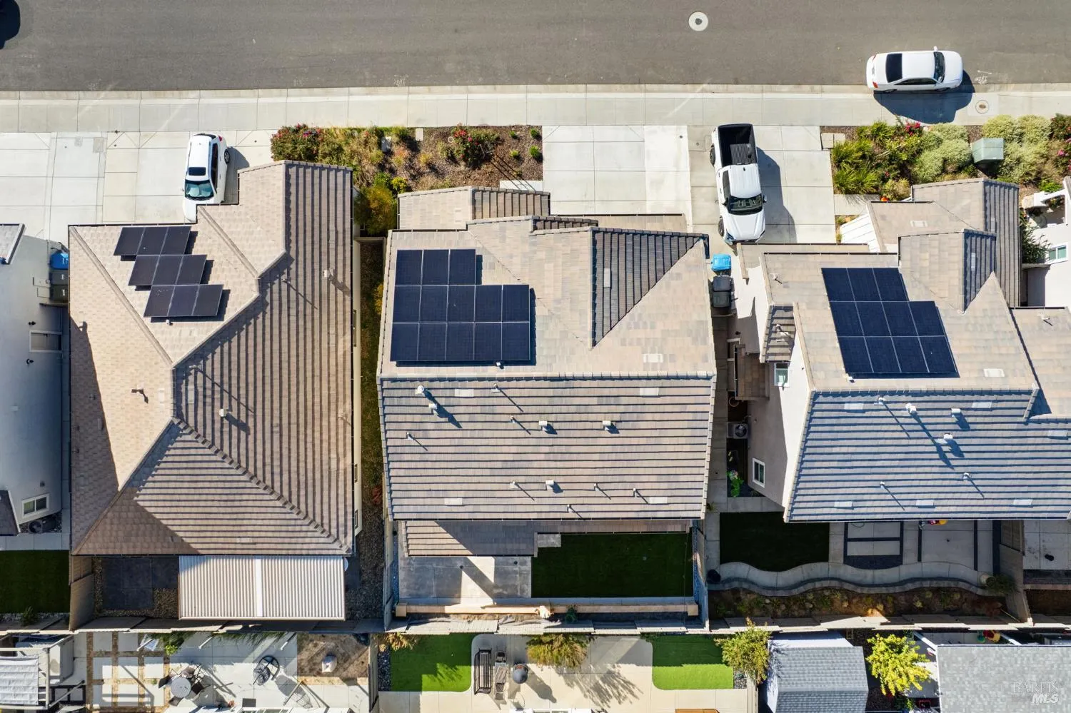 Vacaville, California 95687, United States, 4 Bedrooms Bedrooms, ,3 BathroomsBathrooms,Residential,Active,237096