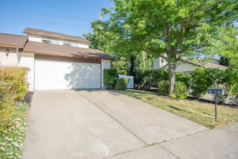 MLS: 325047428