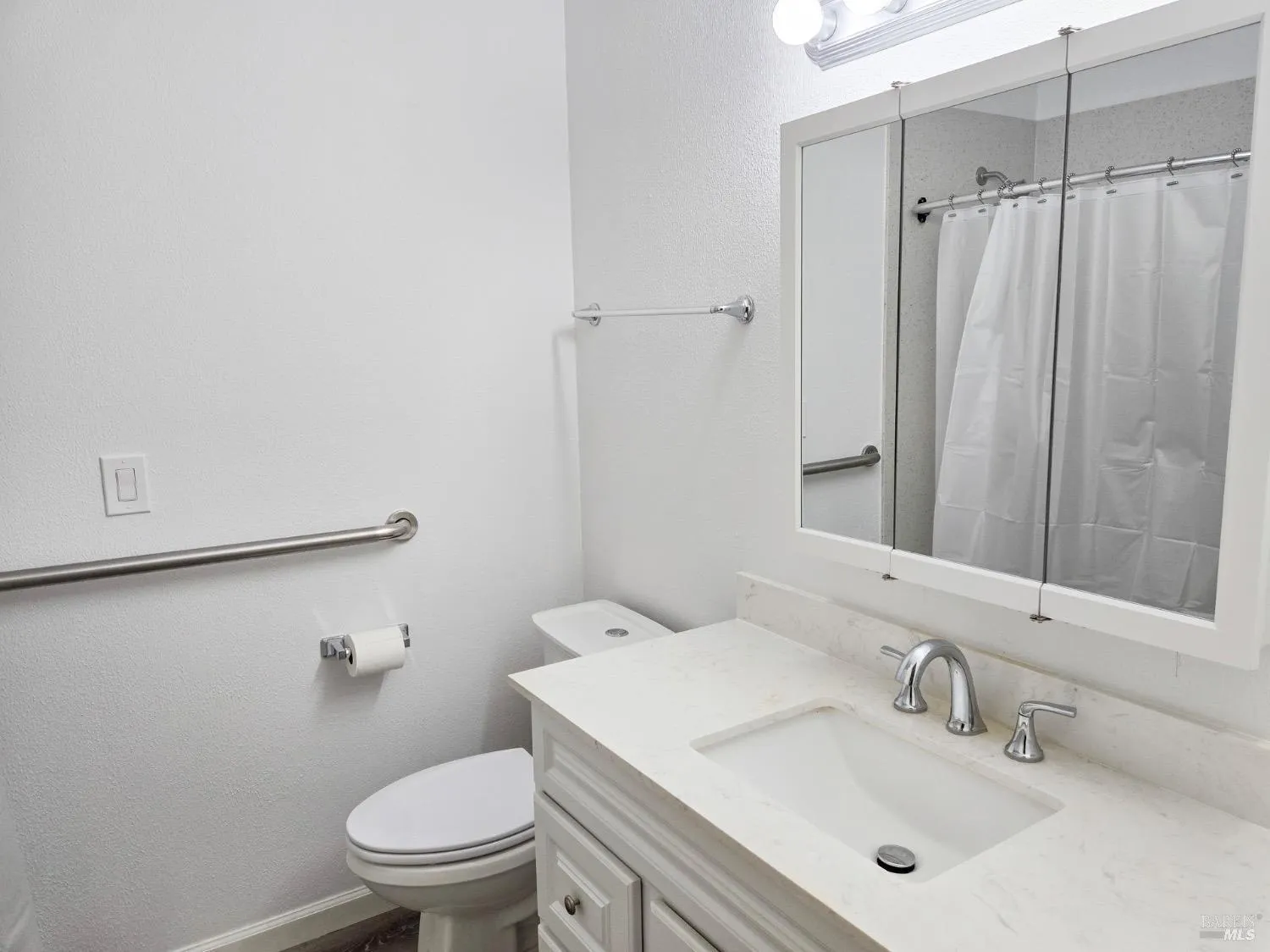 Rohnert Park, California 94928, United States, 8 Bedrooms Bedrooms, ,6 BathroomsBathrooms,Residential,Active,88971