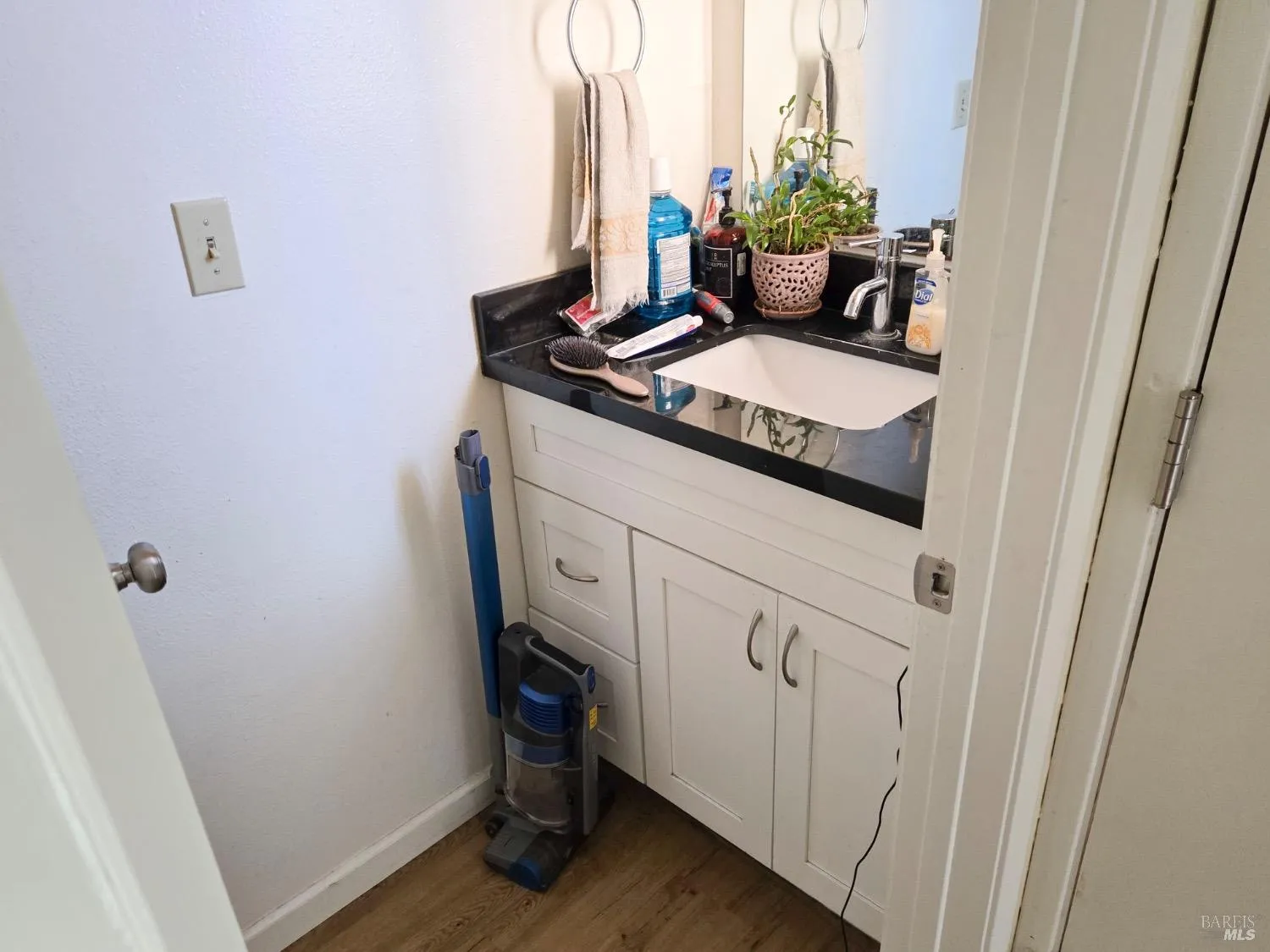 Rohnert Park, California 94928, United States, 8 Bedrooms Bedrooms, ,6 BathroomsBathrooms,Residential,Active,88971